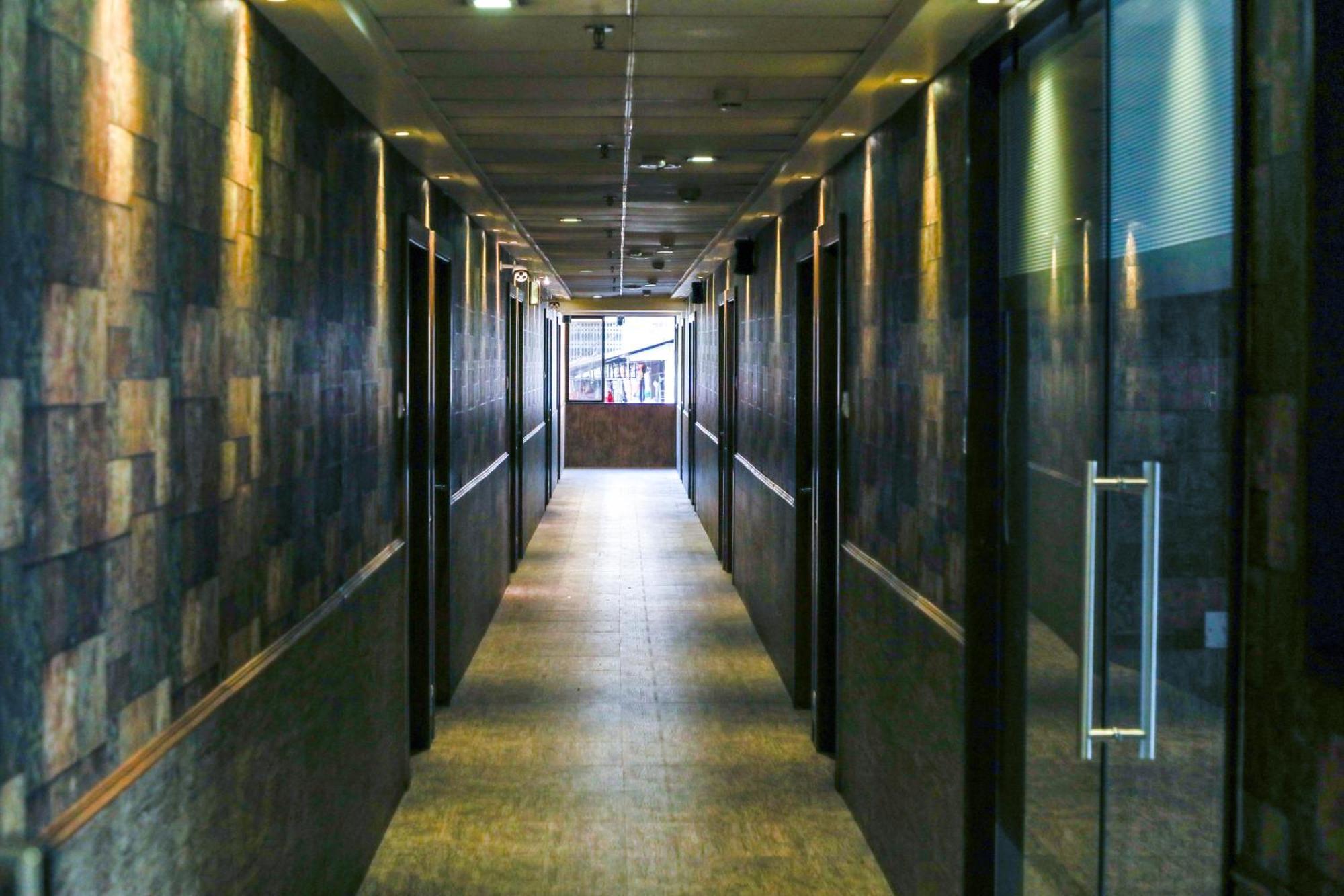 Hotel Maharana Inn Chembur Mumbai Exteriör bild