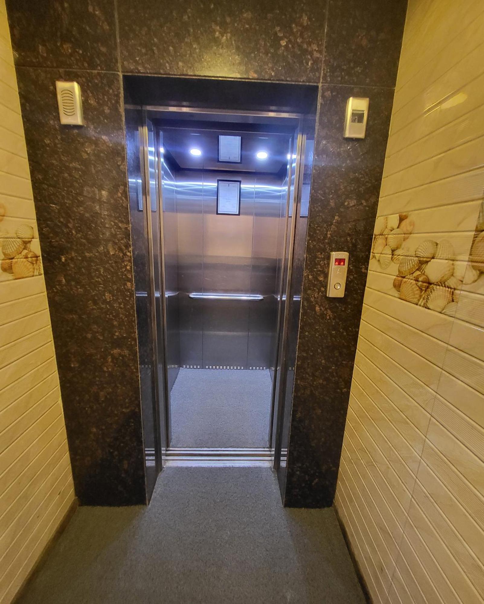 Hotel Maharana Inn Chembur Mumbai Exteriör bild