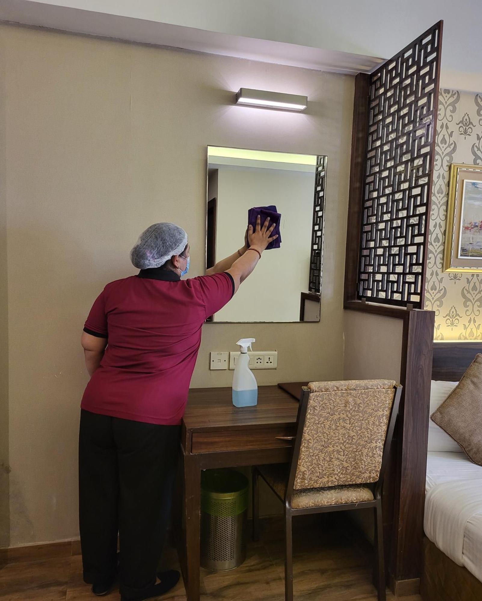 Hotel Maharana Inn Chembur Mumbai Exteriör bild